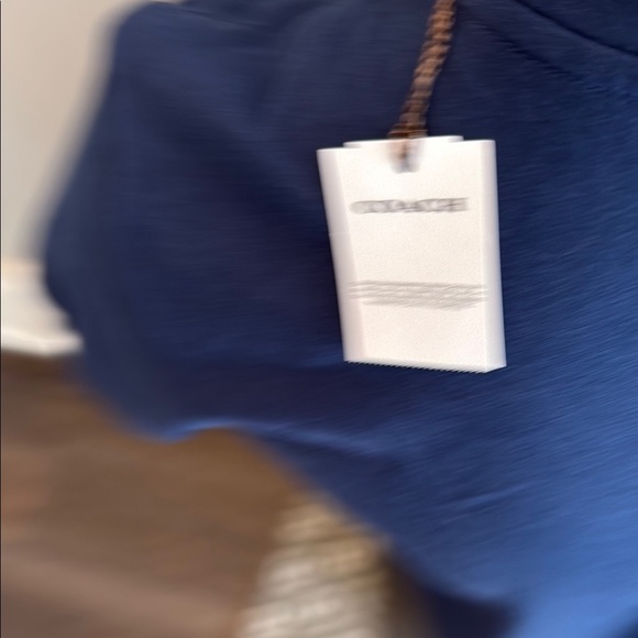 Z Coach Men’s Small Blue Tee with New York City Graphic - Picture 6 of 8